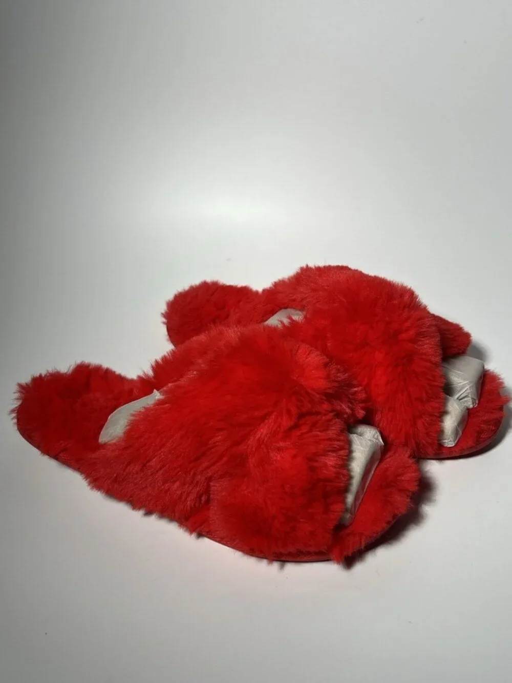 Target Girls Red Plush Criss Cross Slide Slippers Size L 4-5